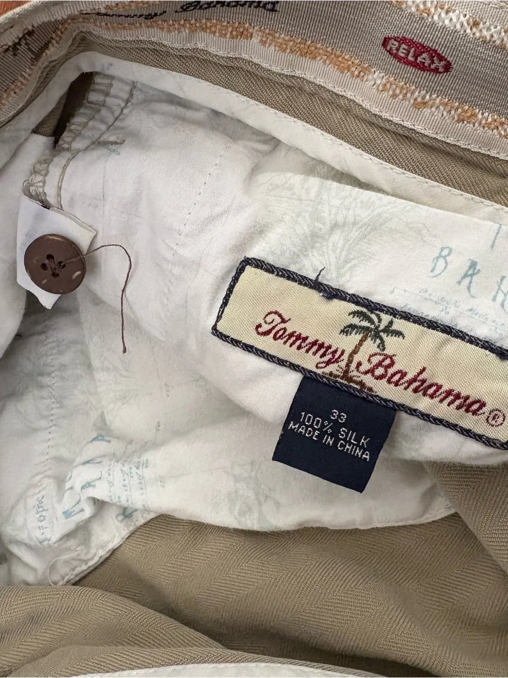 Tommy Bahama Relax Pants Mens 32 Tan Khaki 100% Silk Pleated Herringbone Trouser